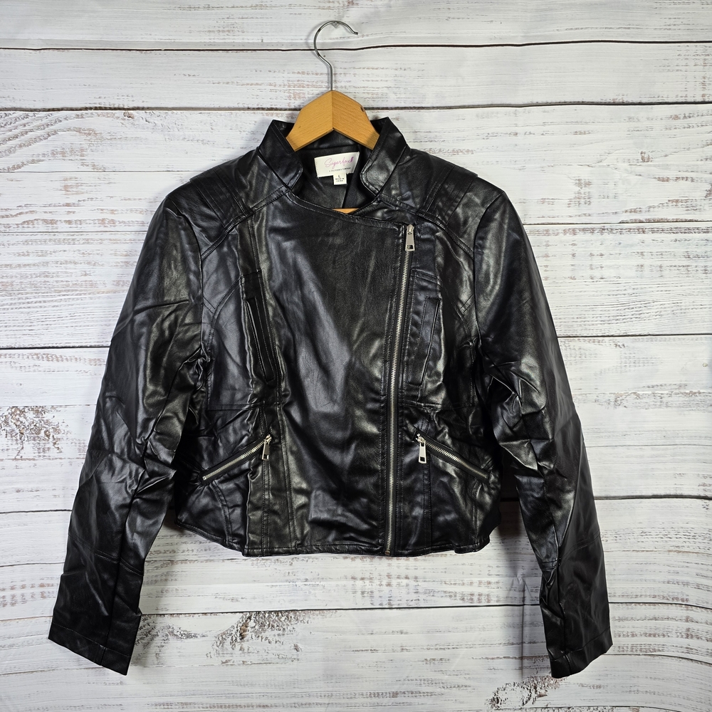 Sugarfox Black Faux Leather Moto Jacket Size S, M, L Cropped Asymmetrical Zip‎